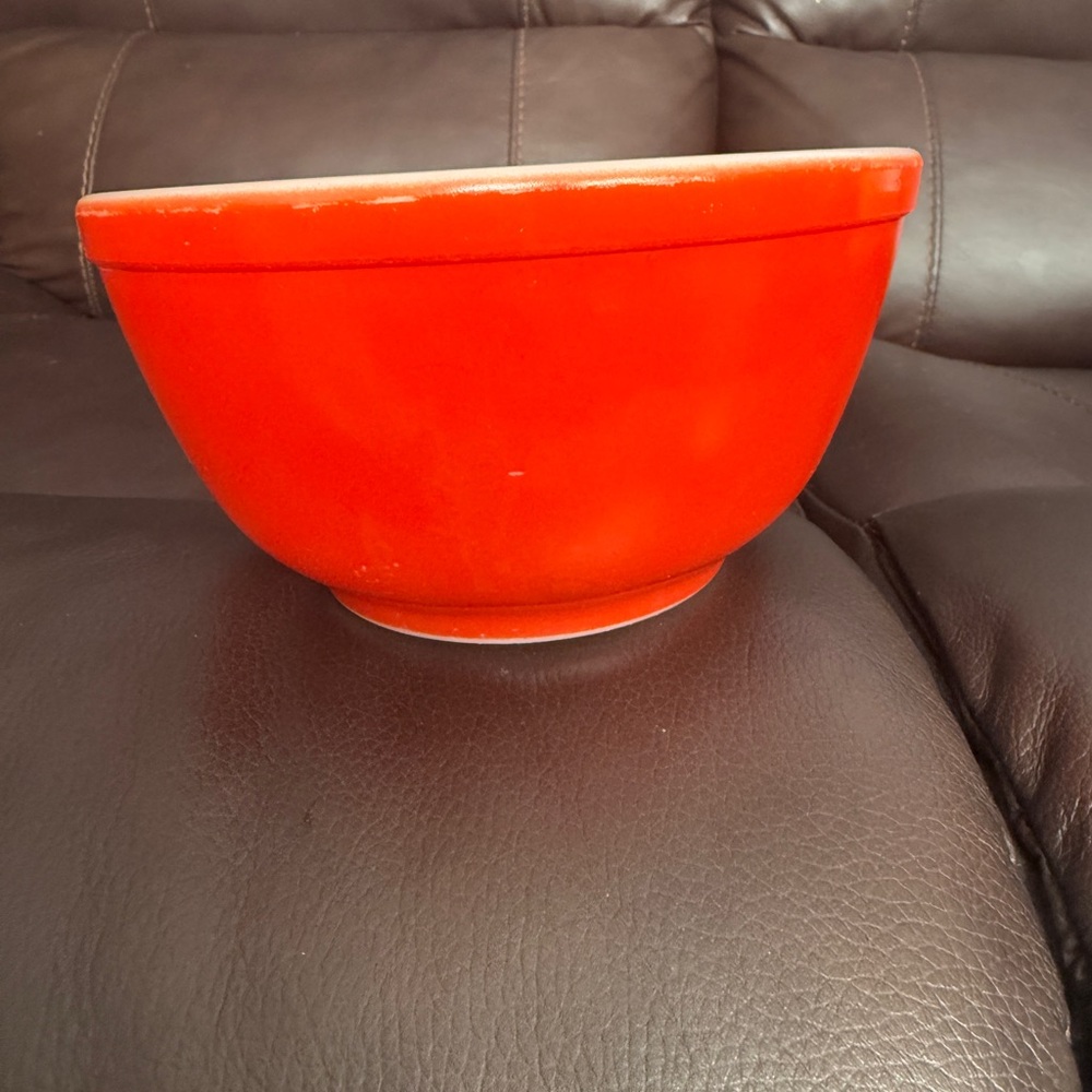 Vintage Pyrex Bowl
